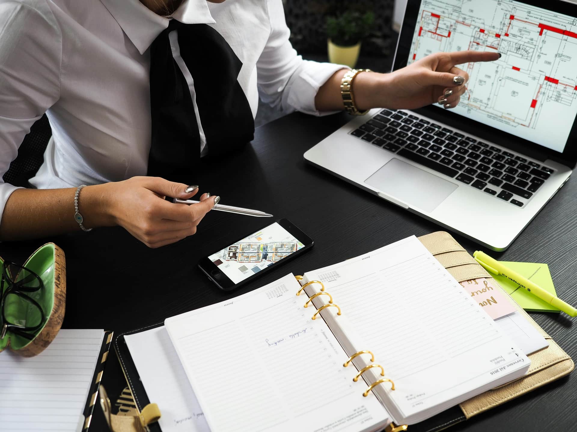 How does a good agent become a top-performing real estate agent?