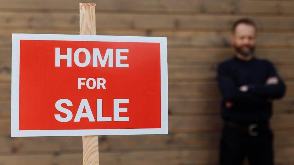 Key documents needed for buying and selling a property in Dubai