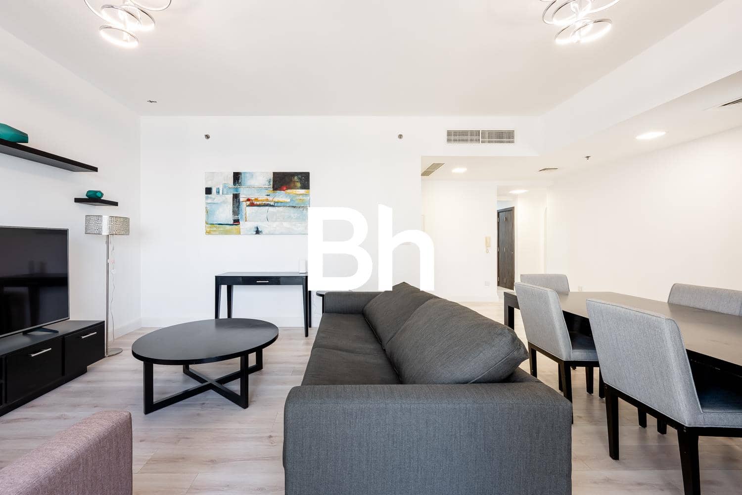 2 Bedroom Apartment in Shams 1 - photo 2
