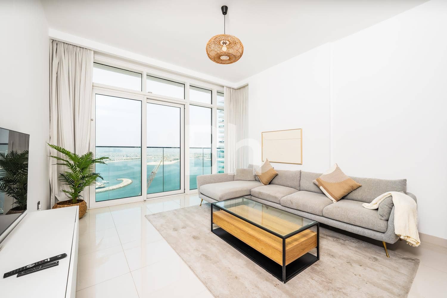 1 Bedroom Apartment in Sunrise Bay Tower 1