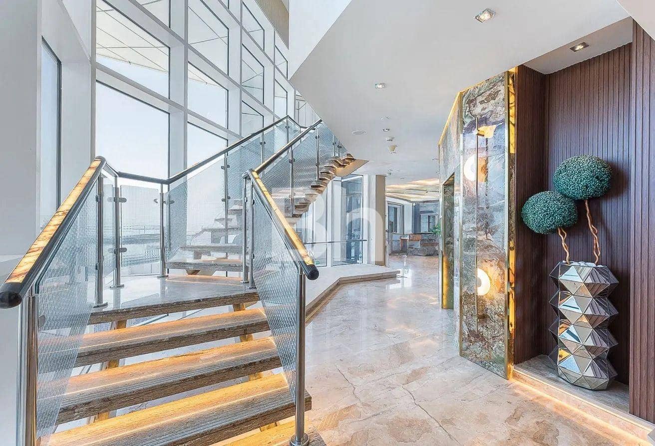 4 Bedroom Apartment in 23 Marina - photo 1