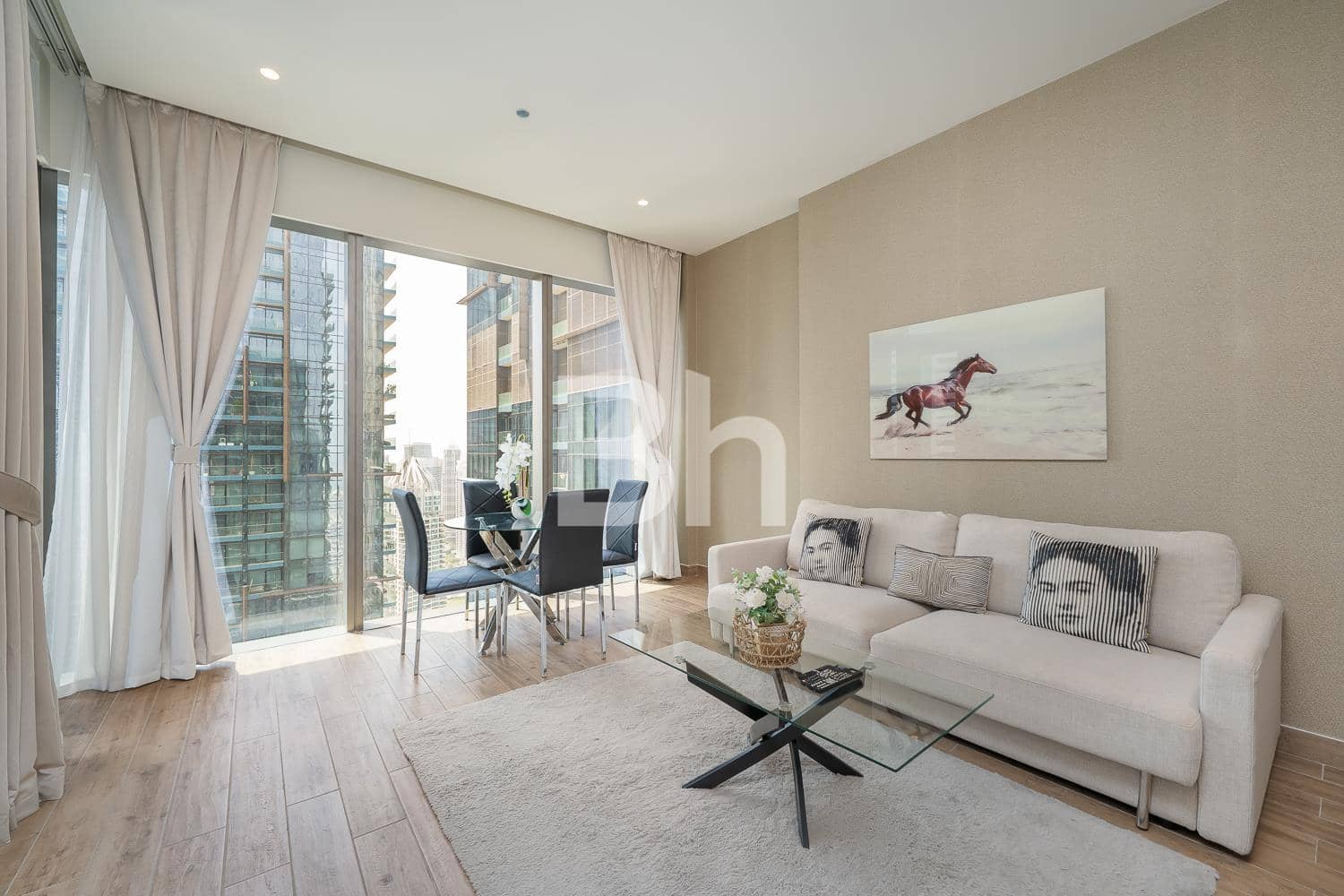 1 Bedroom Apartment in Jumeirah Living Marina Gate - photo 1