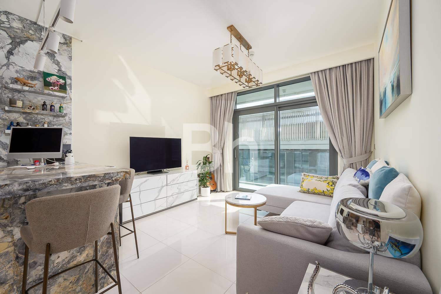 1 Bedroom Apartment in Beach Vista Tower 2