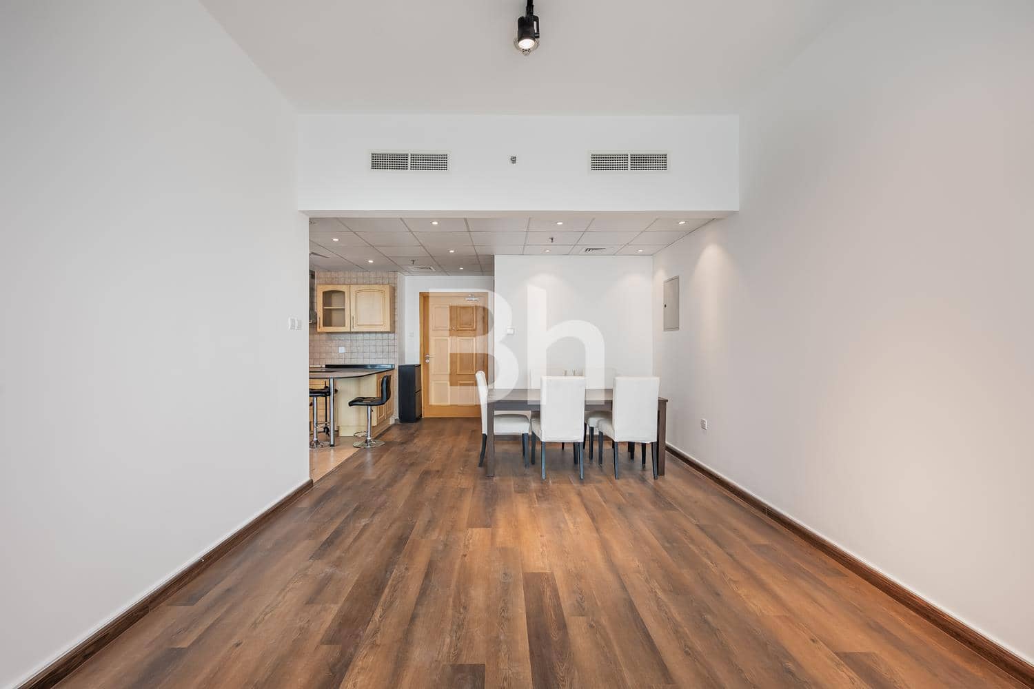 1 Bedroom Apartment in Armada Tower 3 - photo 2