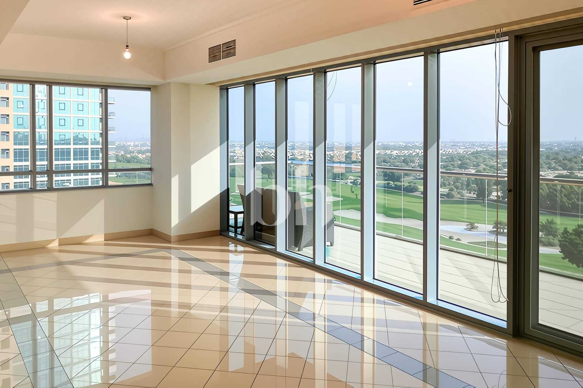 2 Bedroom Apartment in Golf Tower 1 - photo 1