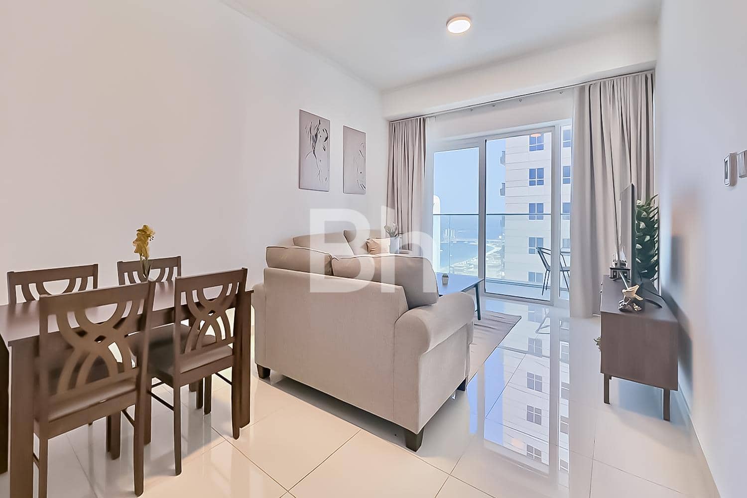 1 Bedroom Apartment in Damac Heights - photo 2