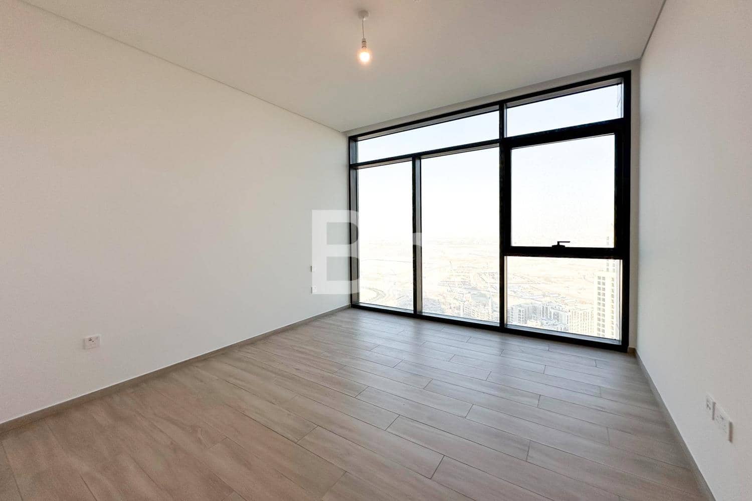 2 Bedroom Apartment in Palace Residences - photo 1