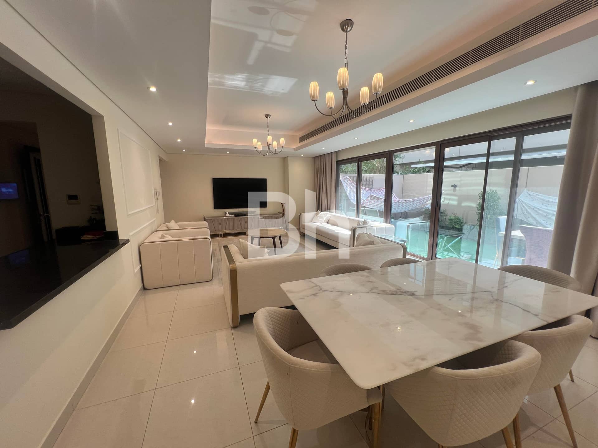 4 Bedroom Townhouse in Grand Views - photo 2