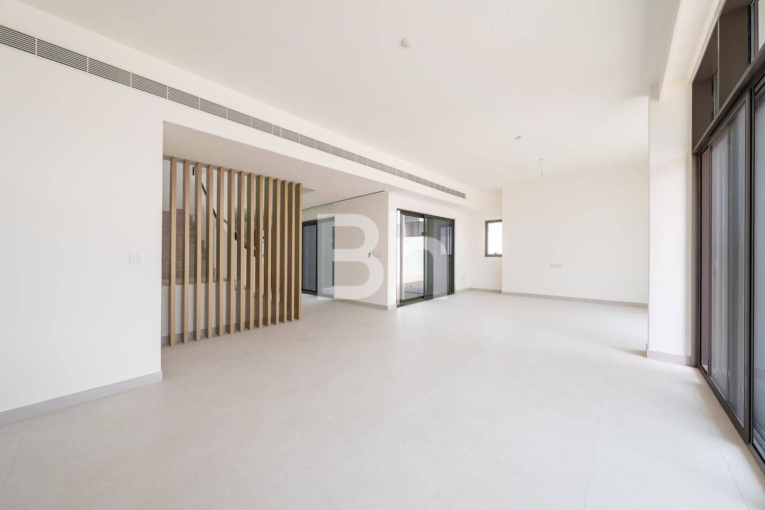 5 Bedroom Villa in Tilal Al Furjan 1 - photo 2