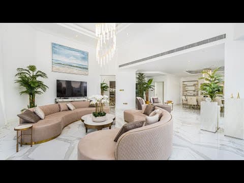 Impeccably furnished 4-bedroom villa on the breathtaking Palm Jumeirah