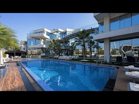 Incredible, custom-built mansion in Palm Jumeirah, Dubai