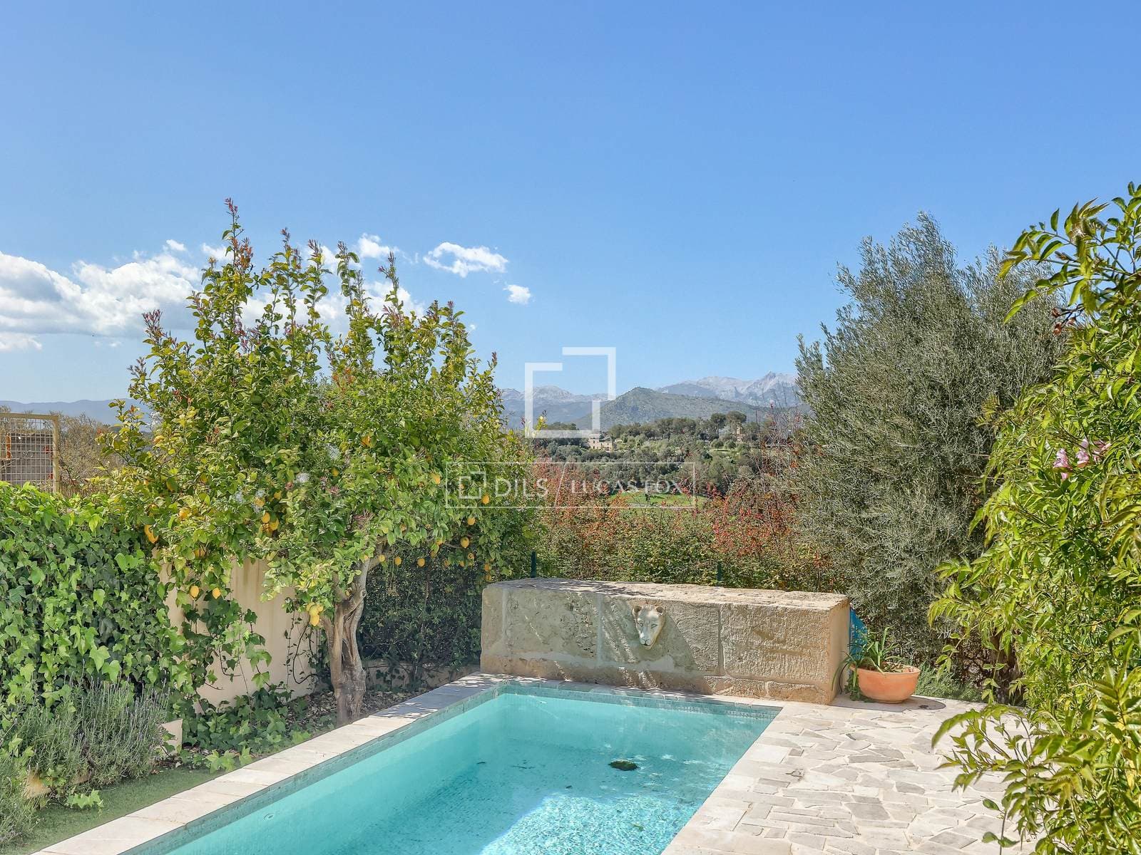 3 Bedroom House / Villa in Creu - photo 1