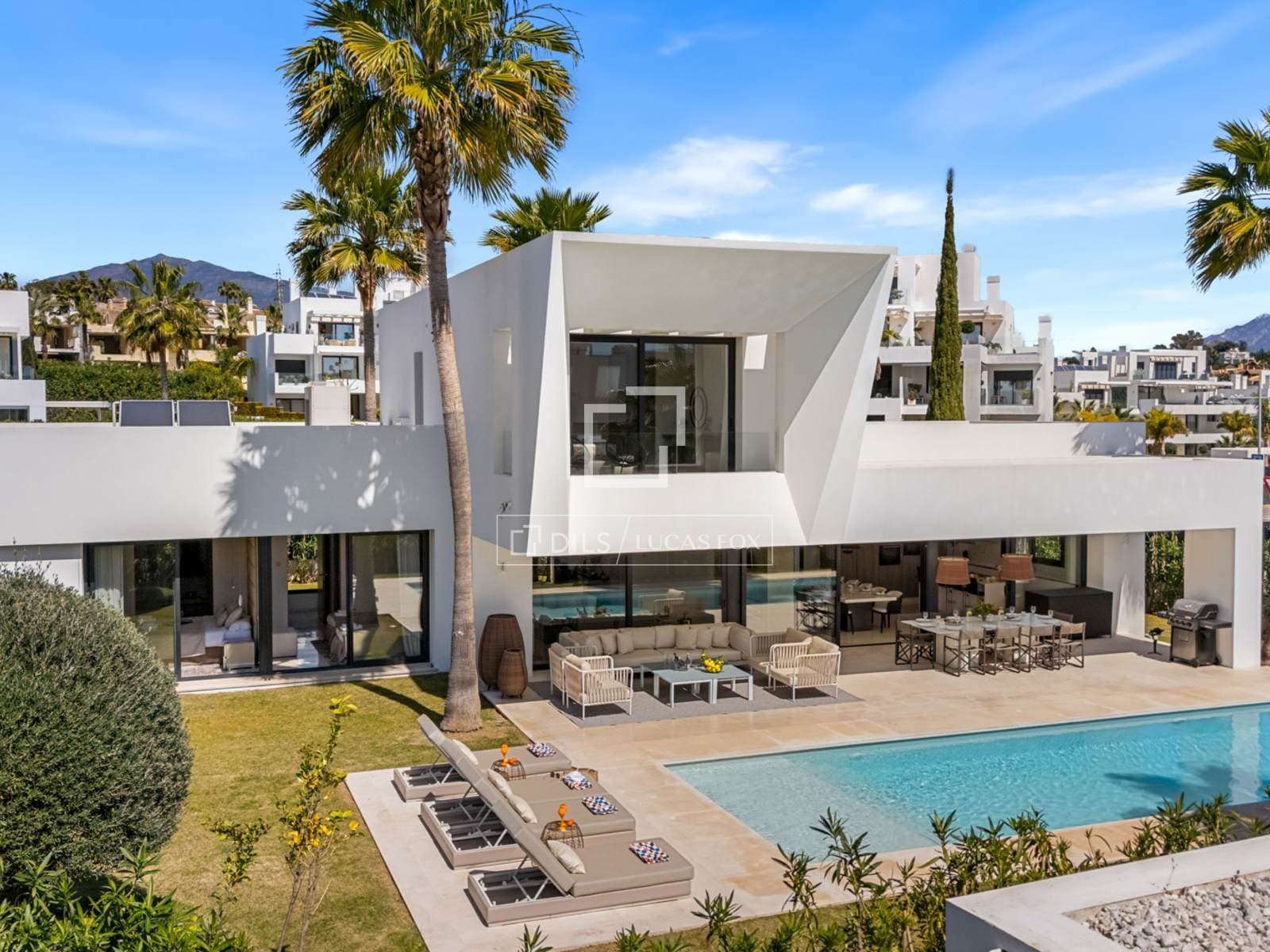 4 Bedroom House / Villa in El Paraíso