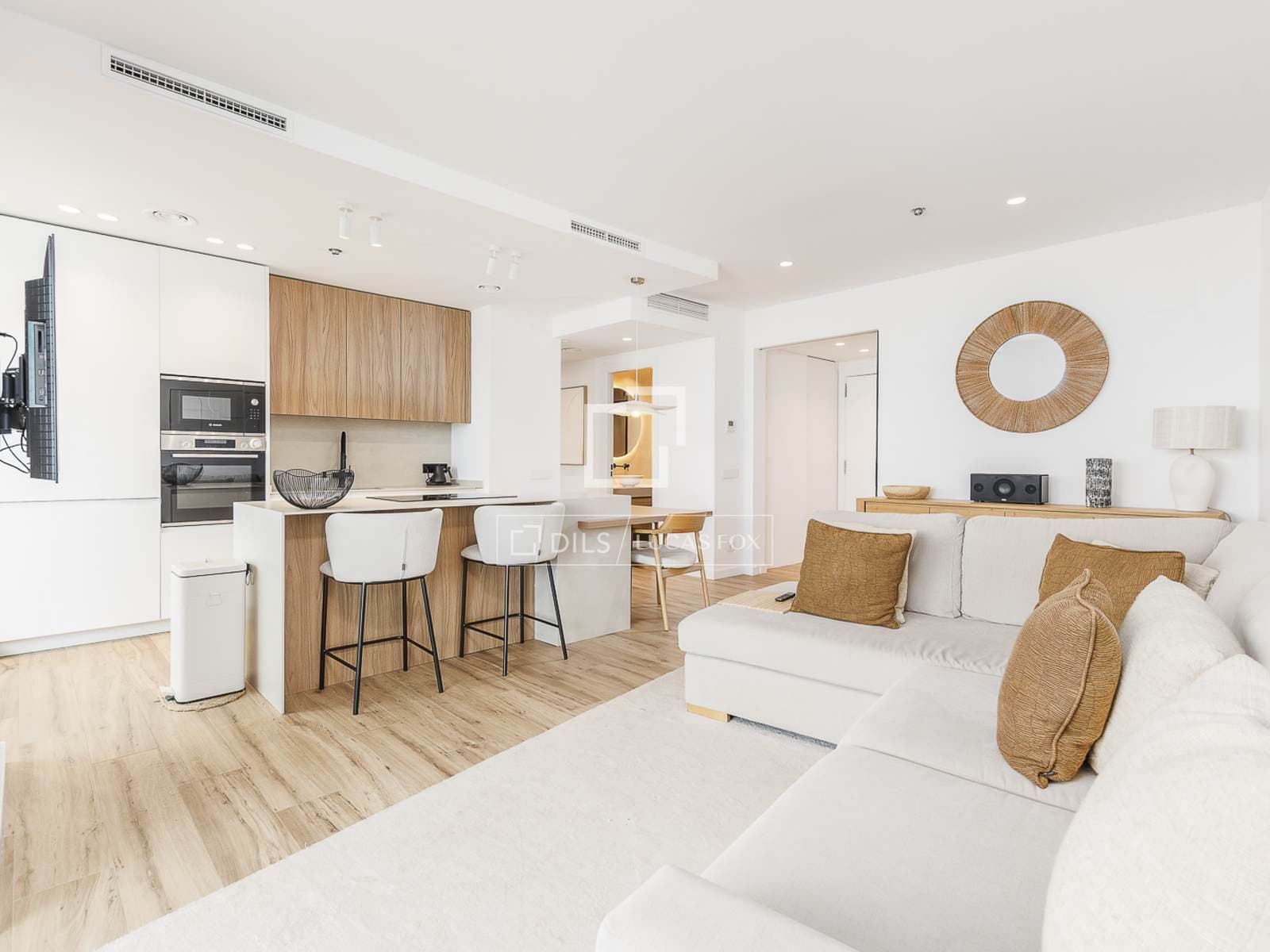 2 Bedroom Apartment in Passeig Garcia Faria - photo 2