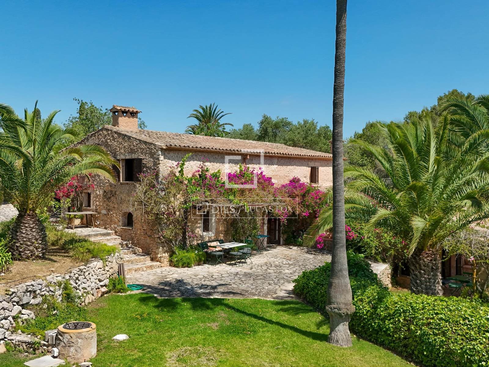5 Bedroom Country house in Son Macià