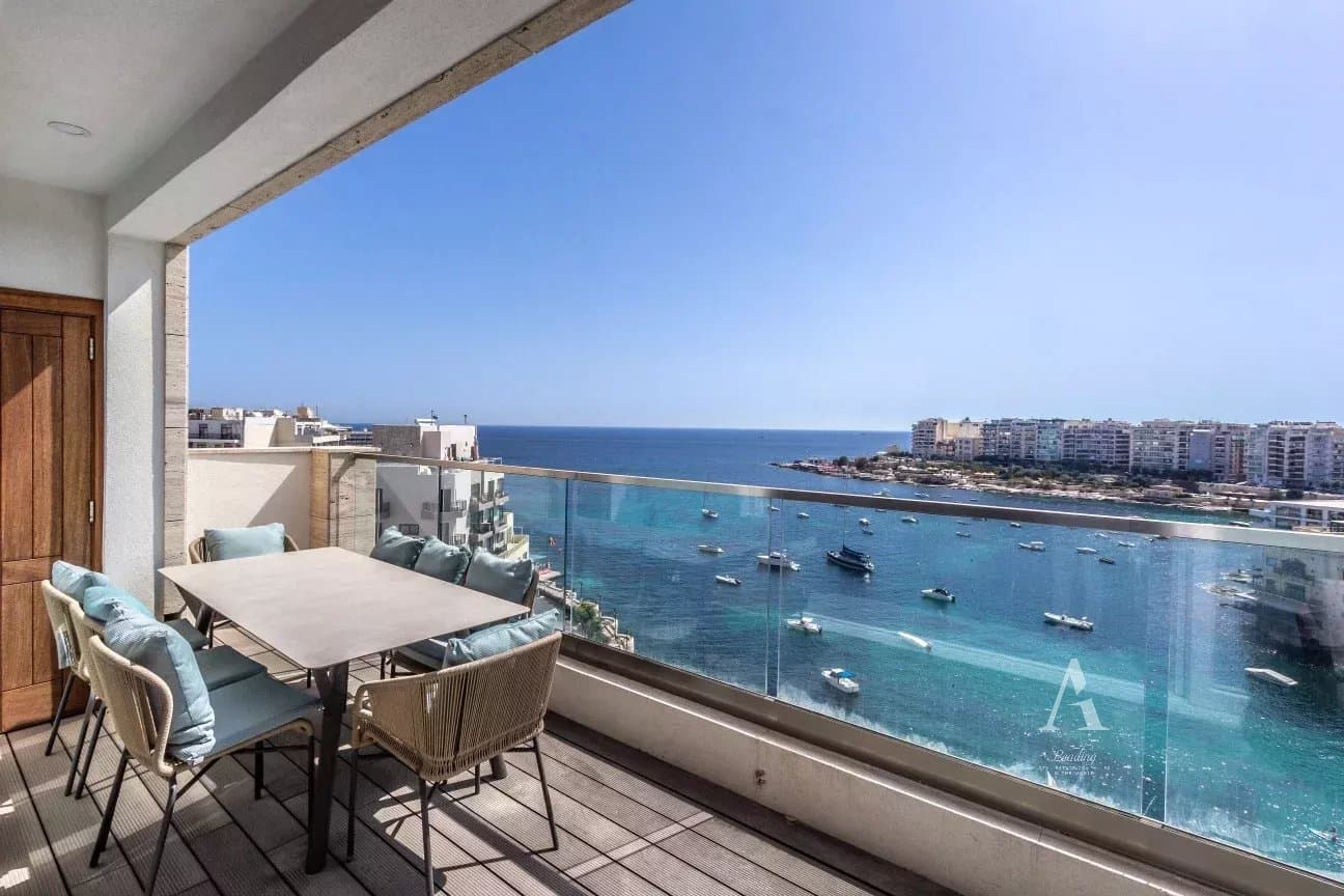 3 Bedroom Apartment in St. Julian's - photo 1