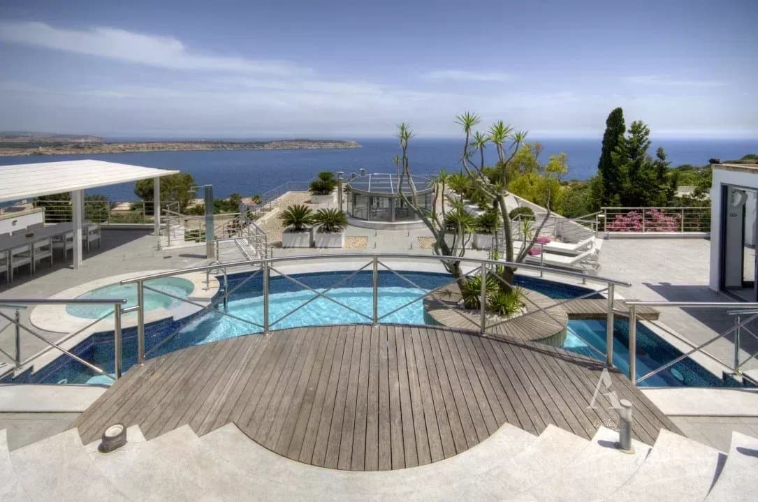 5 Bedroom Villa in Mellieha