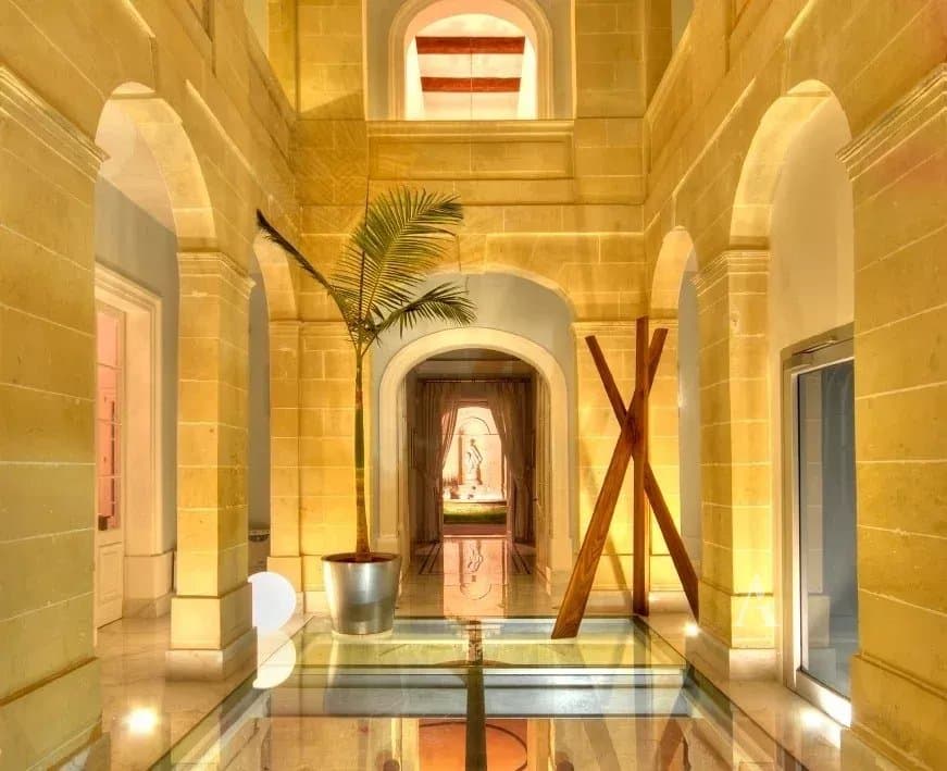 5 Bedroom House in Rabat