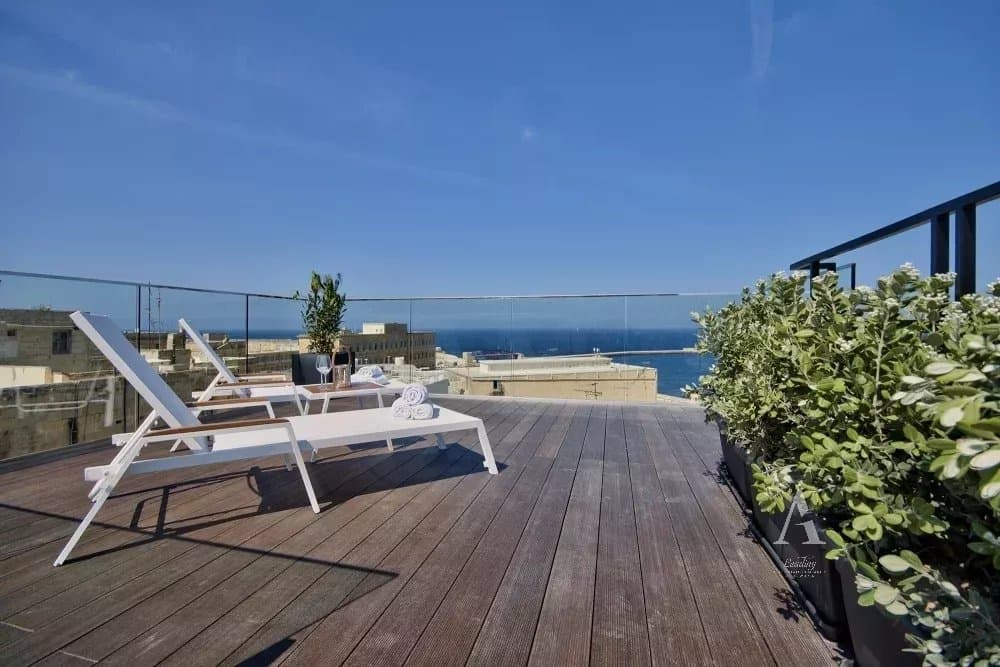 3 Bedroom Apartment in Valletta
