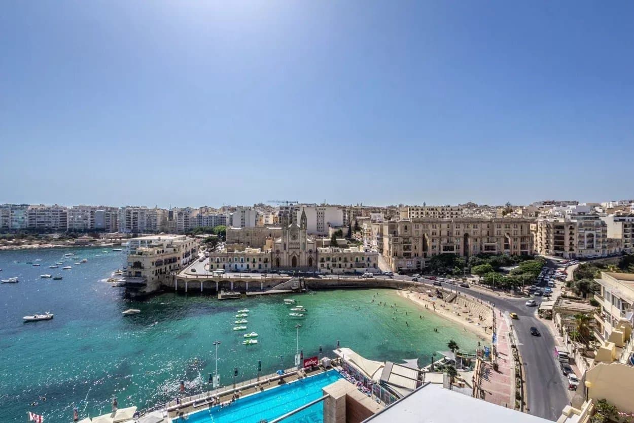 3 Bedroom Apartment in St. Julian's
