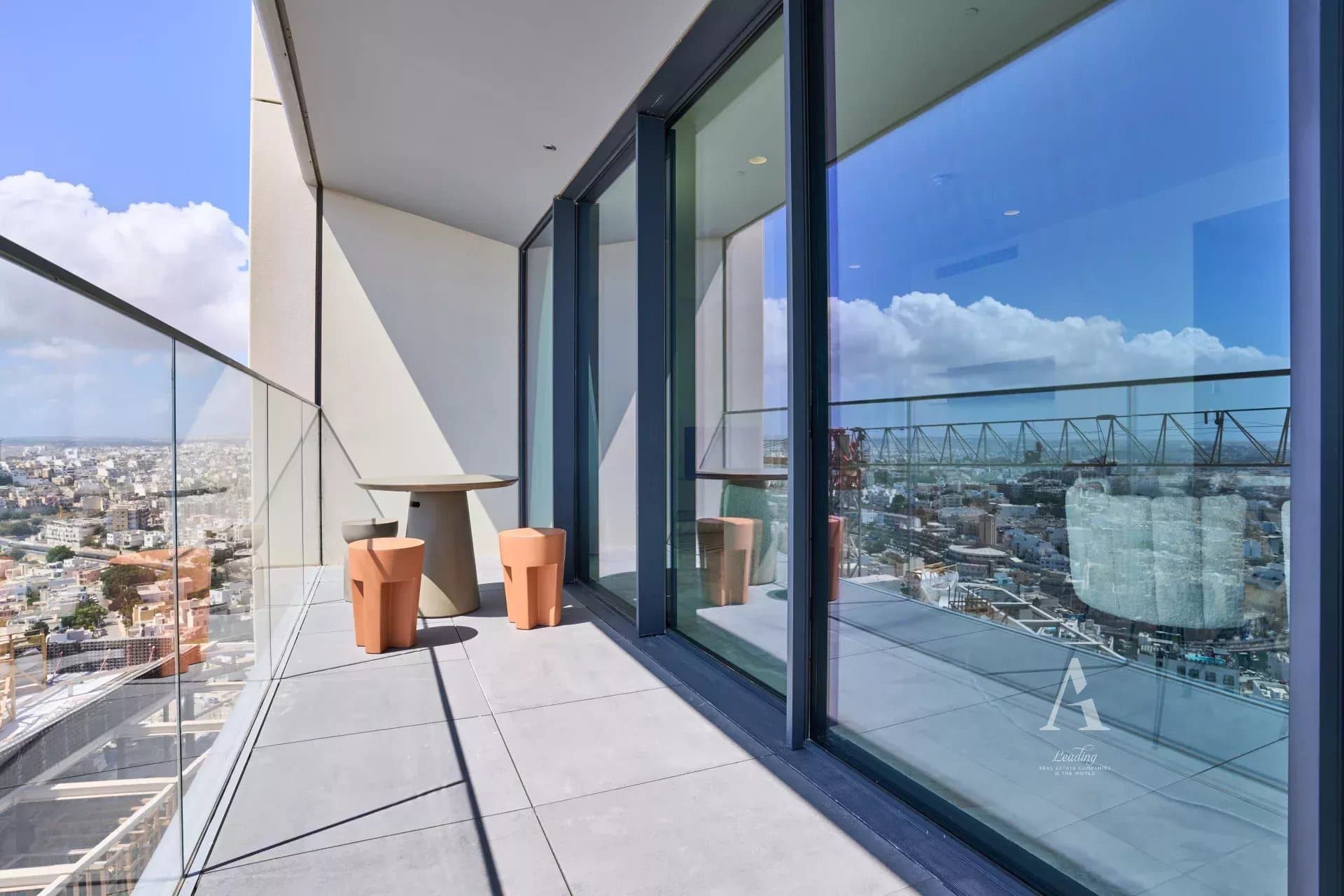 2 Bedroom Apartment in St. Julian's - photo 2