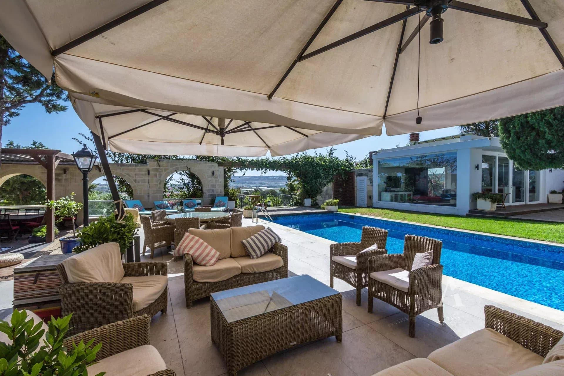 5 Bedroom Villa in Saint Paul's Bay