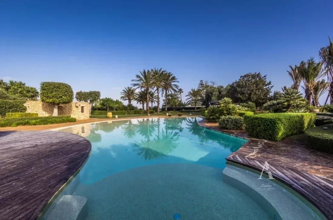 5 Bedroom Villa in Naxxar - photo 1