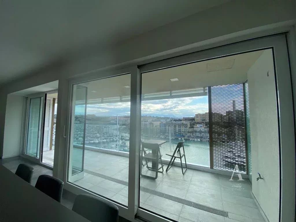 3 Bedroom Apartment in Msida - photo 2