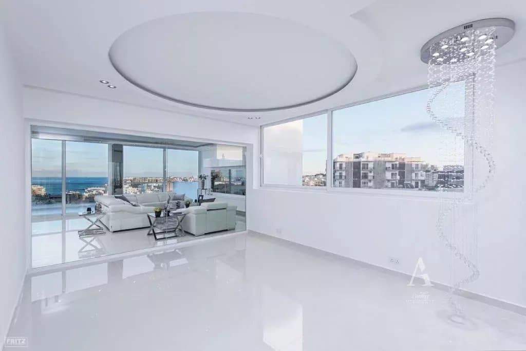 3 Bedroom Apartment in Swieqi - photo 1