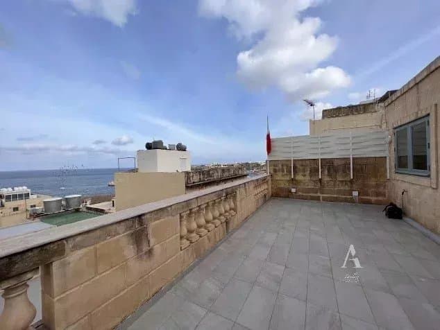 3 Bedroom Apartment in Valletta