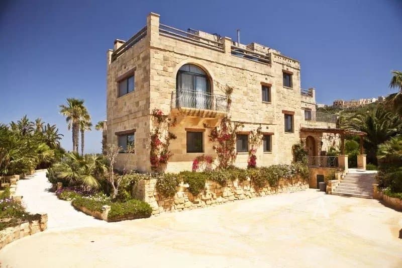 4 Bedroom Villa in Ghasri