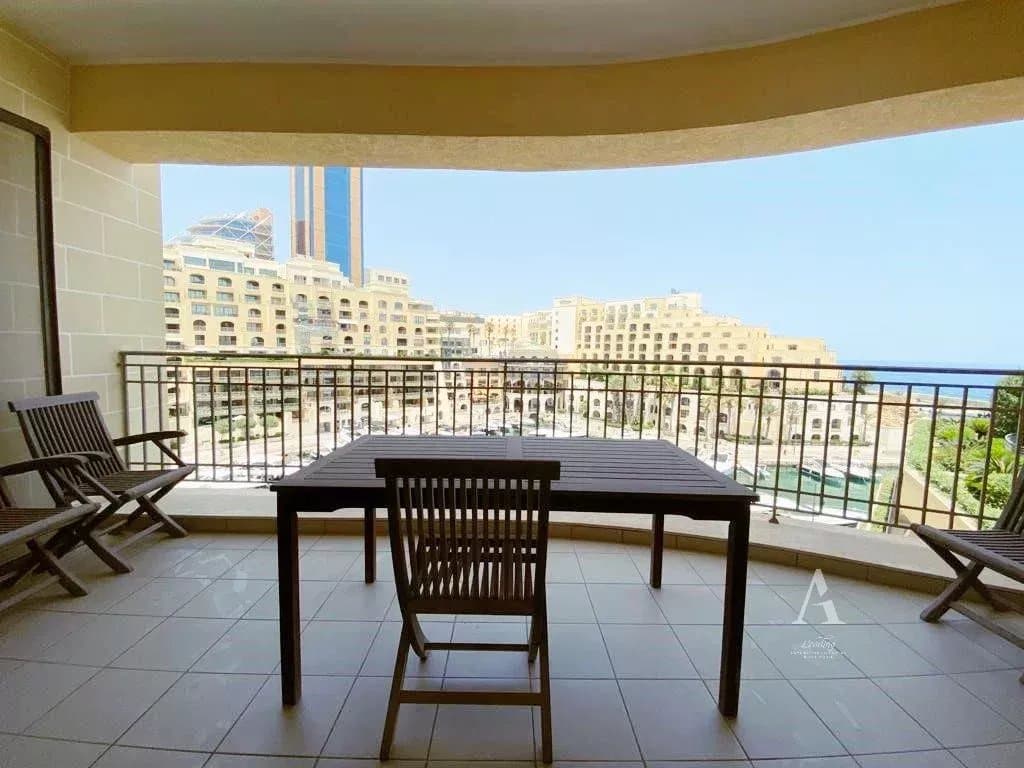 3 Bedroom Apartment in St. Julian's - photo 1