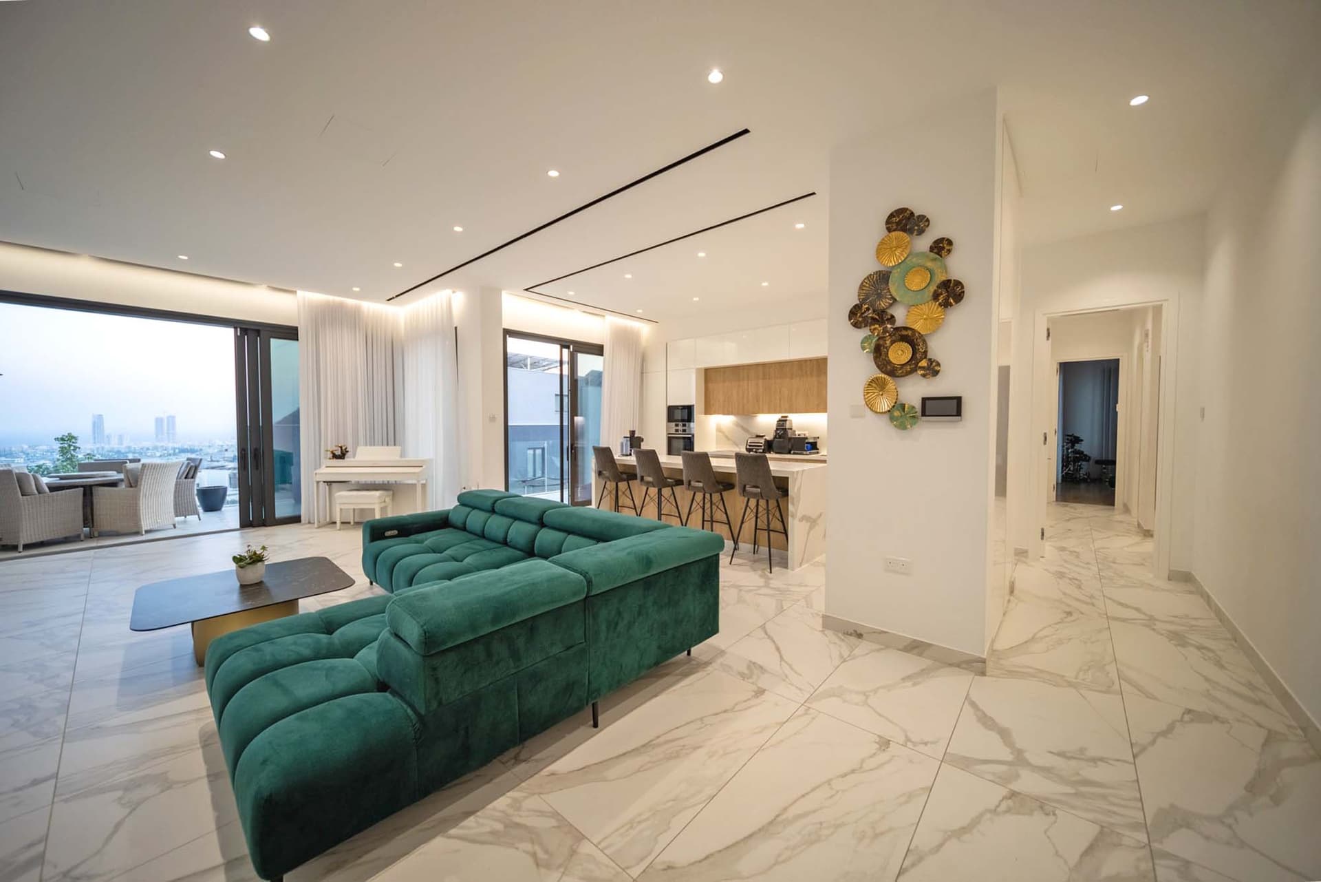 4 Bedroom Apartment in Charalambou mouskou - photo 1