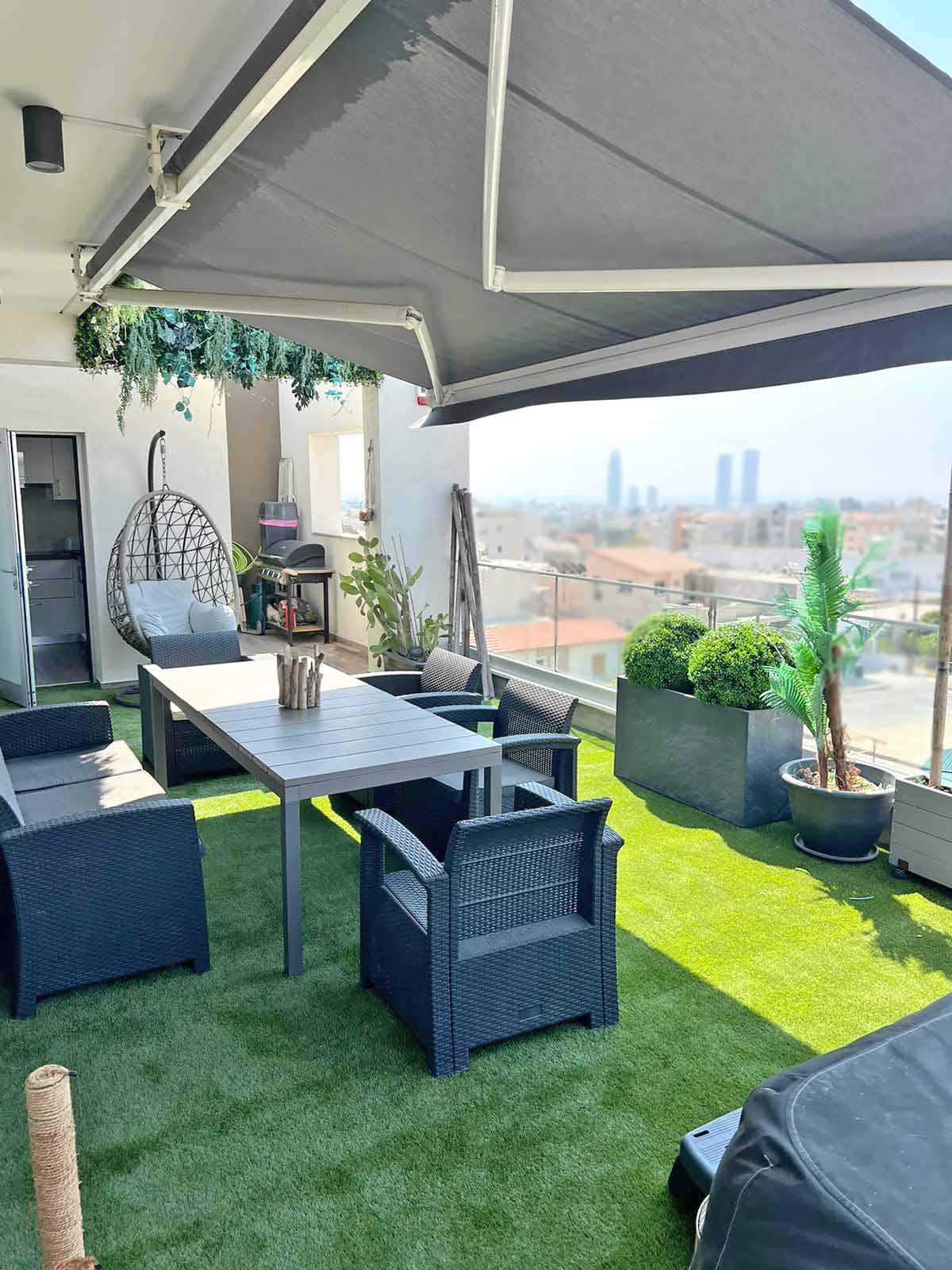 2 Bedroom Penthouse in 130 Arch. Makariou Panthea
