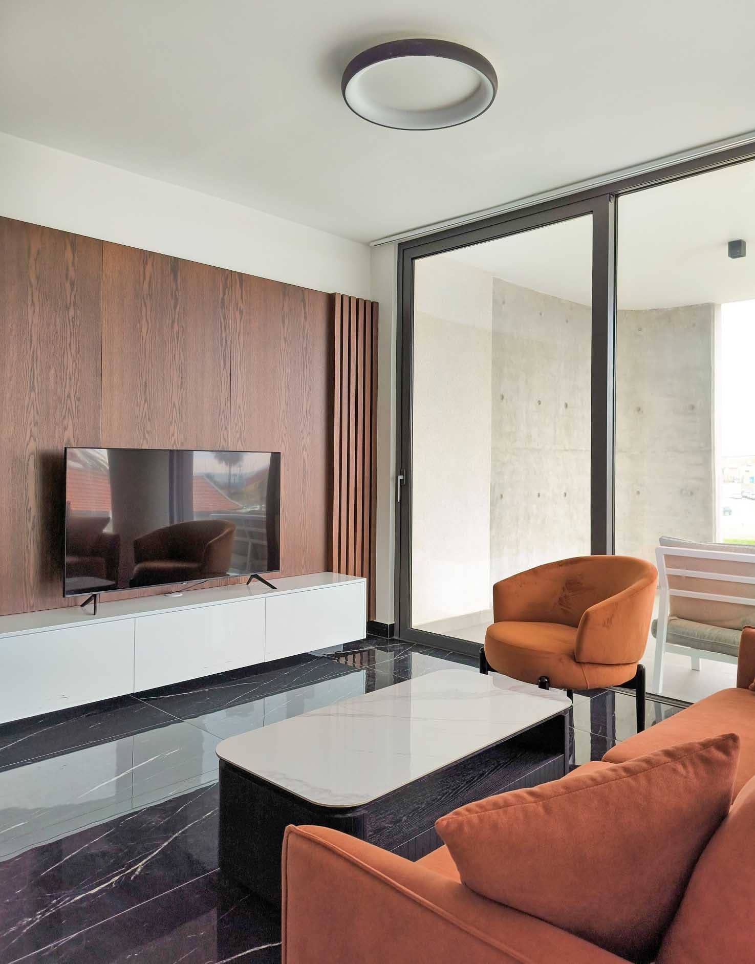 2 Bedroom Apartment in - photo 2