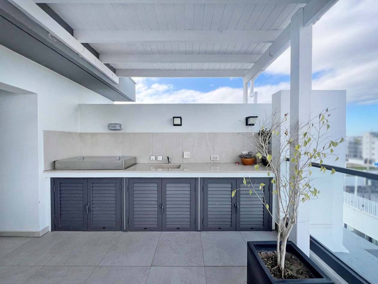 2 Bedroom Penthouse in 4 Demetri Kallergi