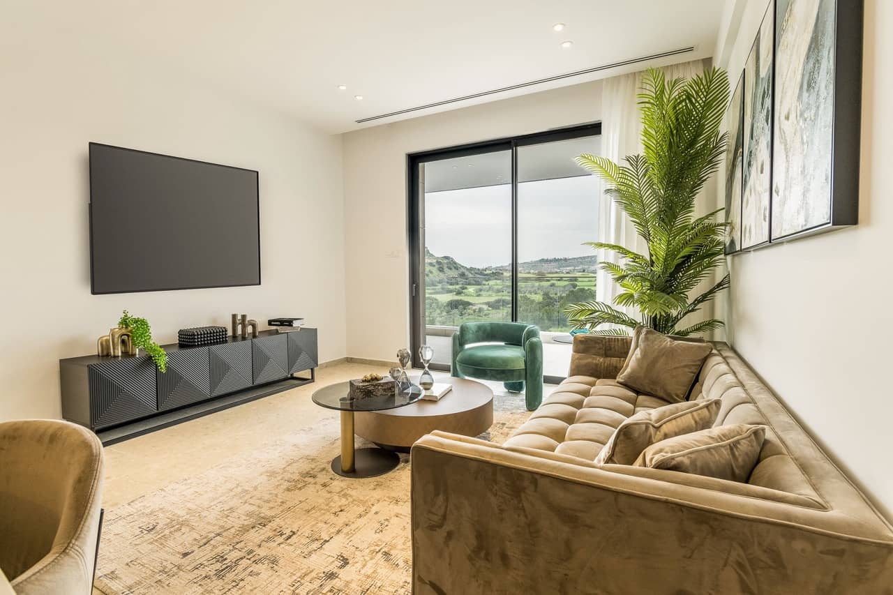 2 Bedroom Penthouse in Santa Barbara Hill - photo 1