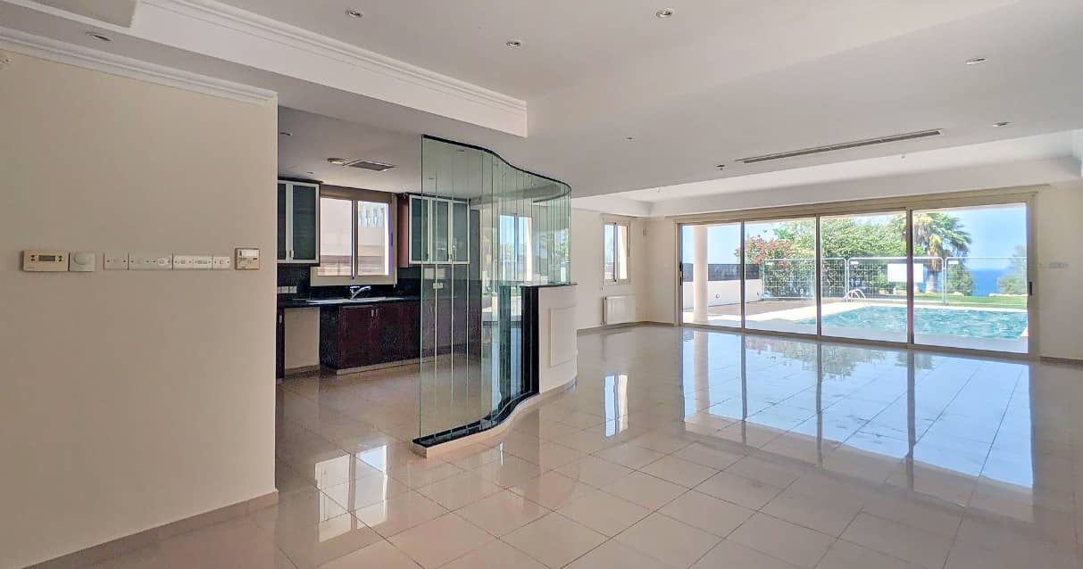 5 Bedroom Villa in Protaras - photo 2