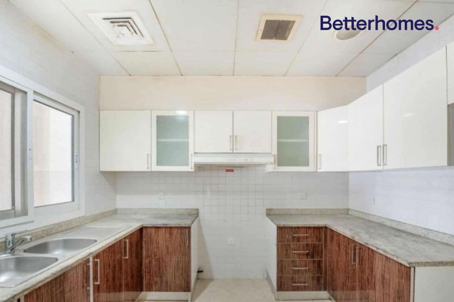 3 Bedroom Townhouse in Mirabella 8 - photo 2