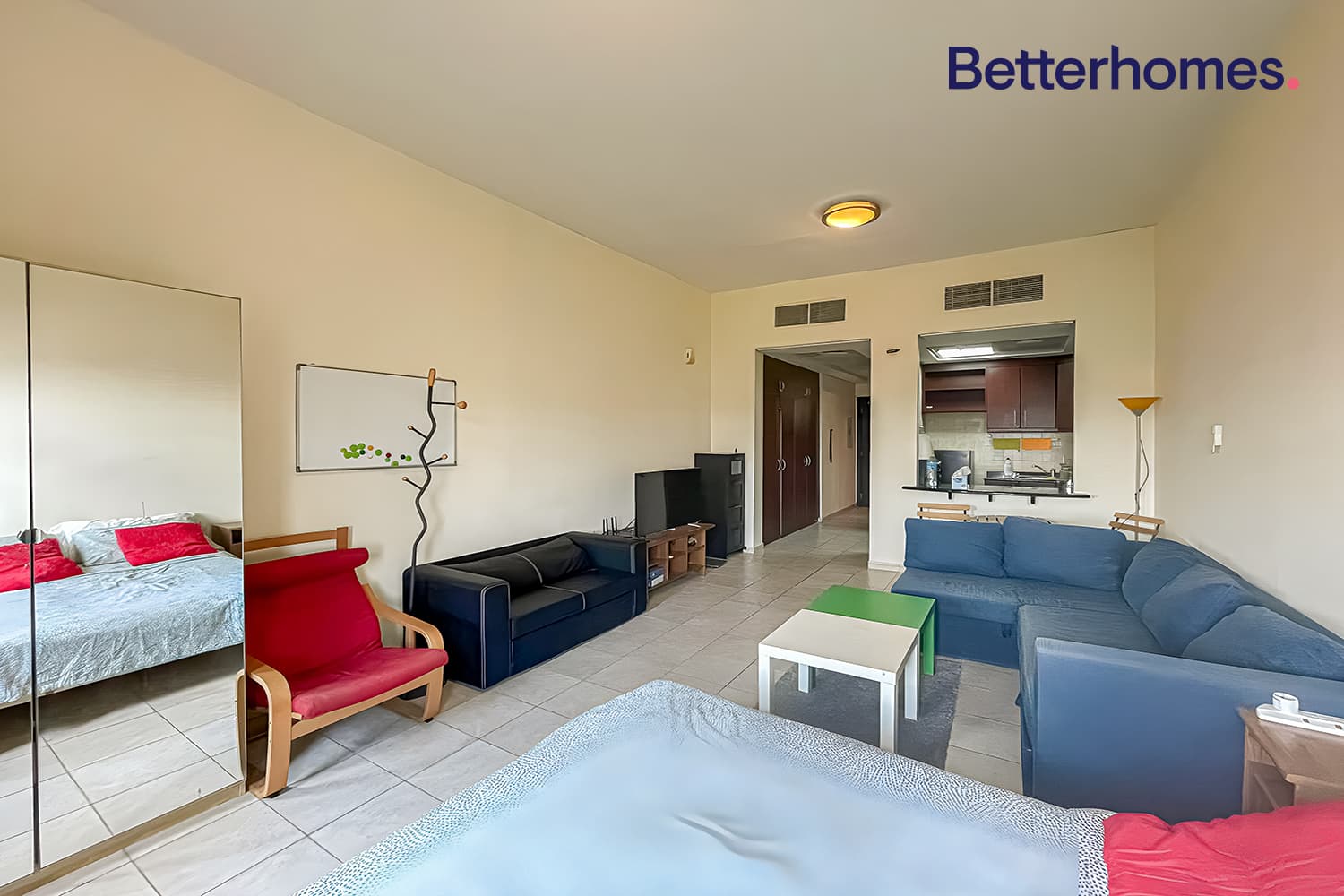 Studio Apartment in Building 88
