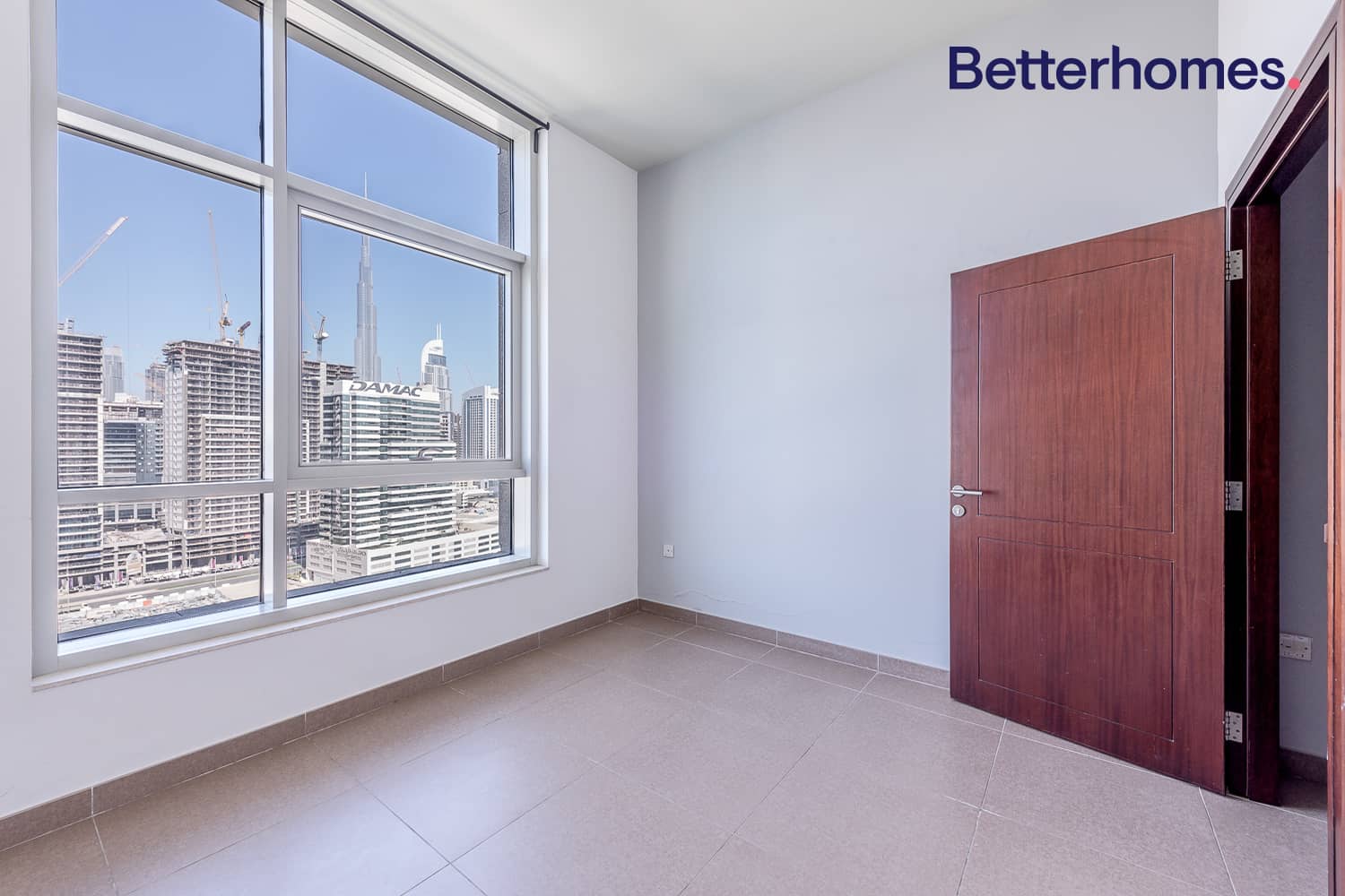 1 Bedroom Apartment in Hamilton Tower - photo 2