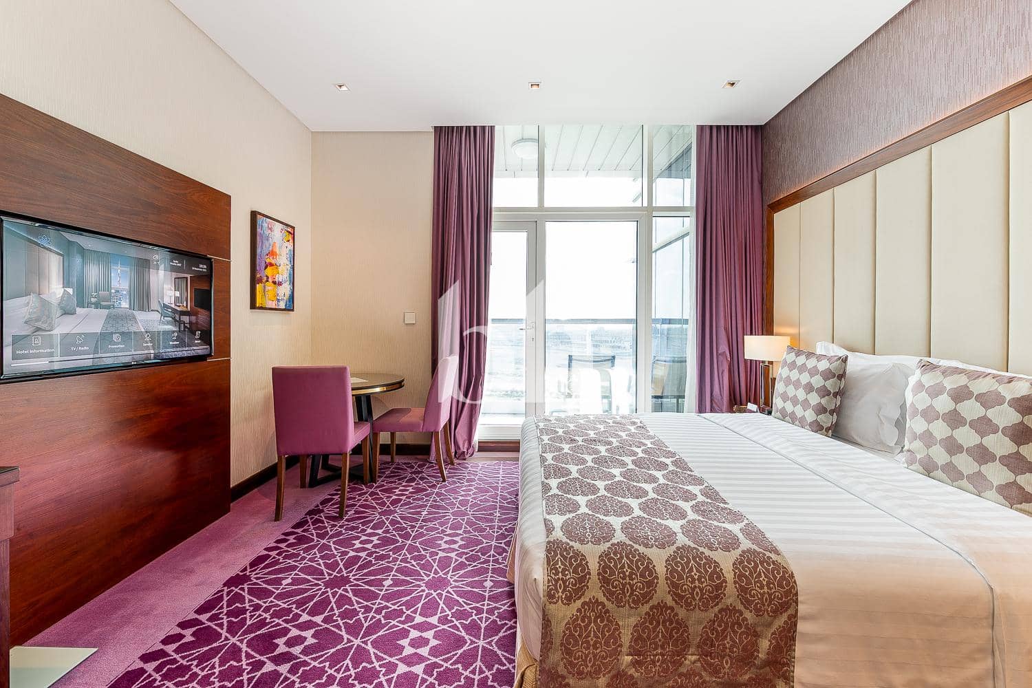 1 Bedroom Apartment in Royal Continental Suites - photo 1