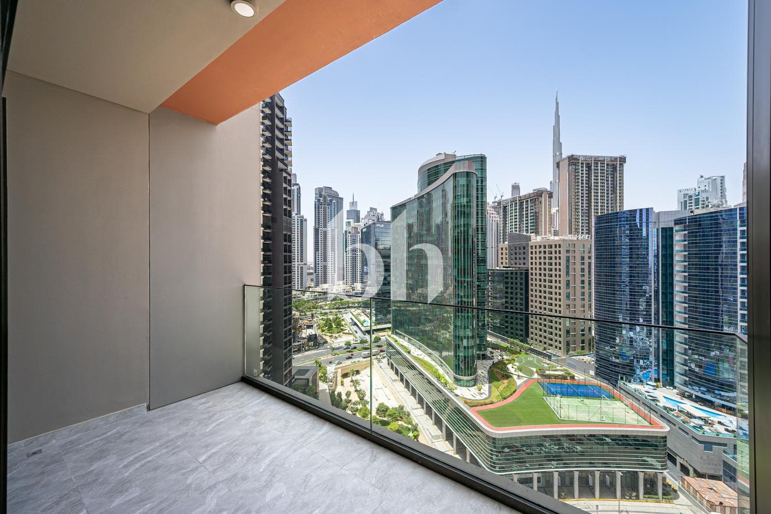 1 Bedroom Apartment in Peninsula Two
