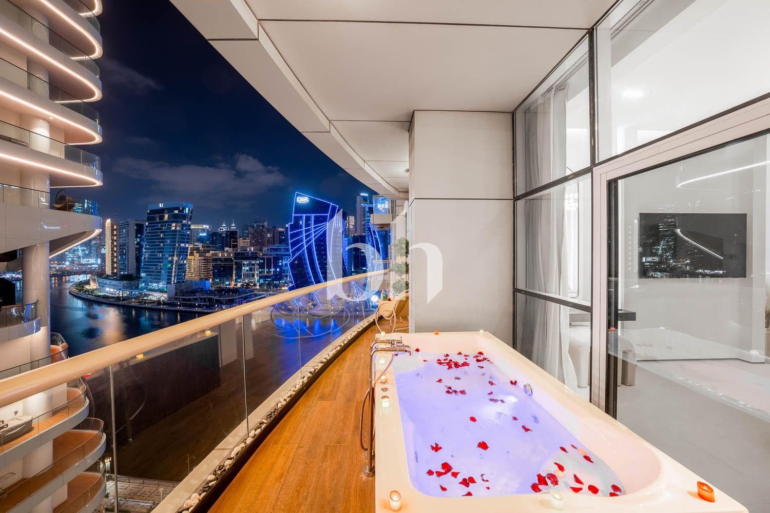 1 Bedroom Apartment in Scala Tower - photo 2