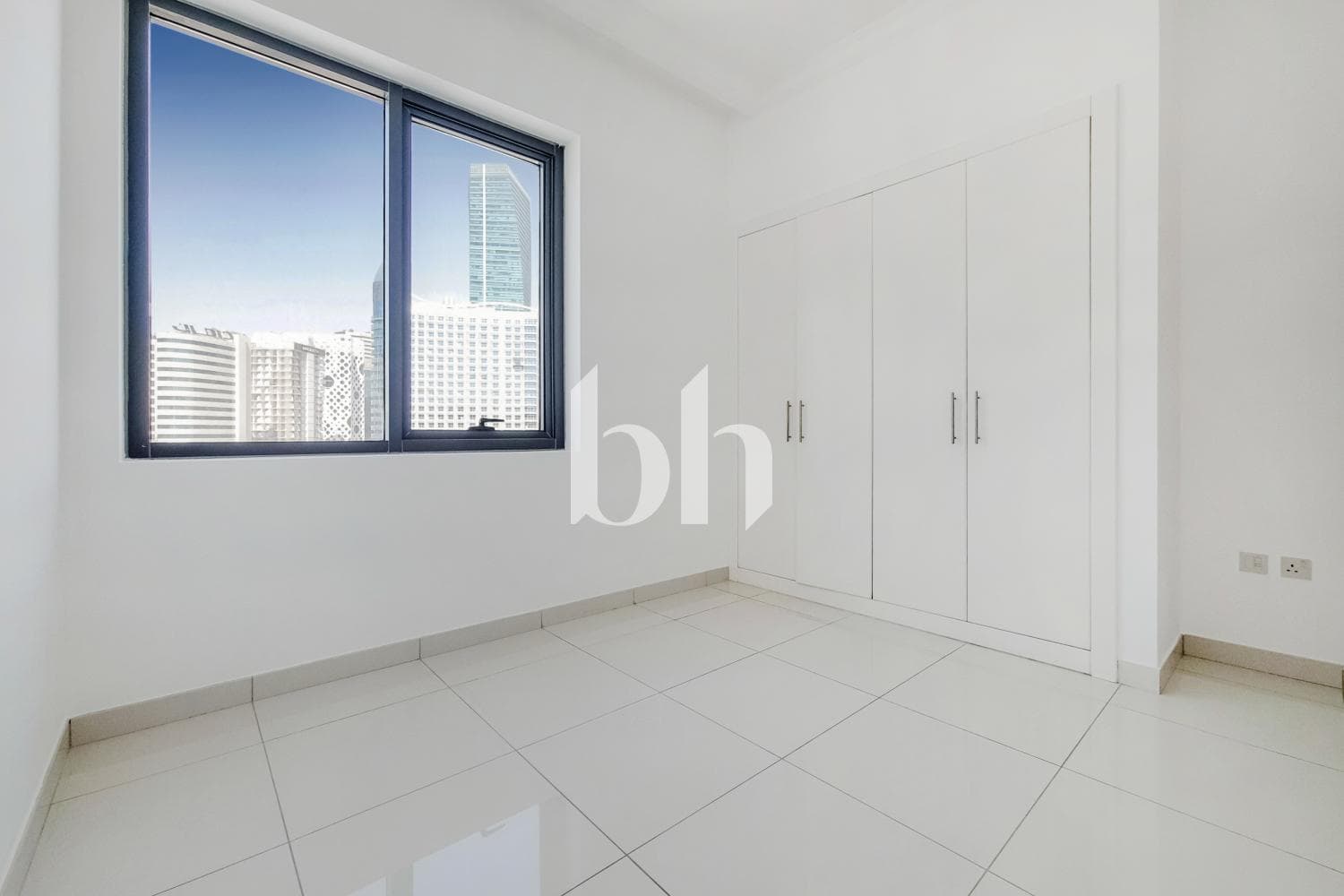 2 Bedroom Apartment in Executive Bay A - photo 2
