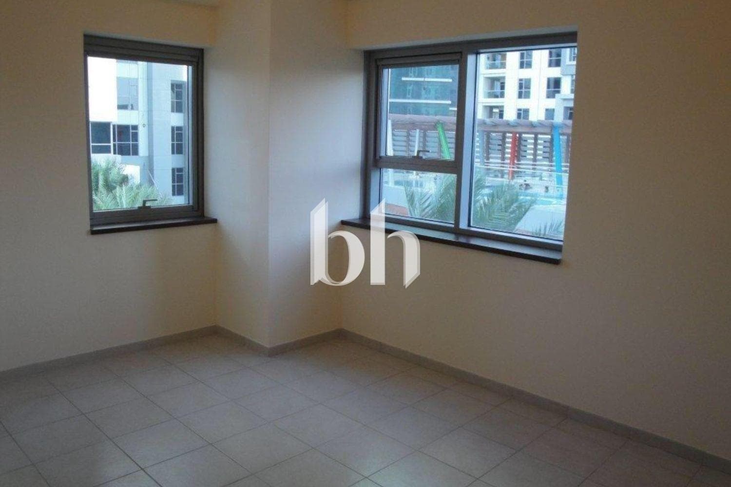 3 Bedrooms Apartment in Executive Tower E - photo 2