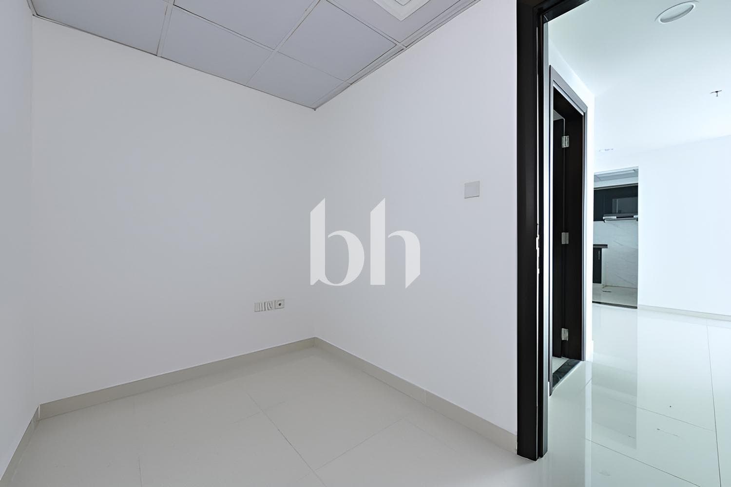 2 Bedroom Apartment in Majestic Tower - photo 2
