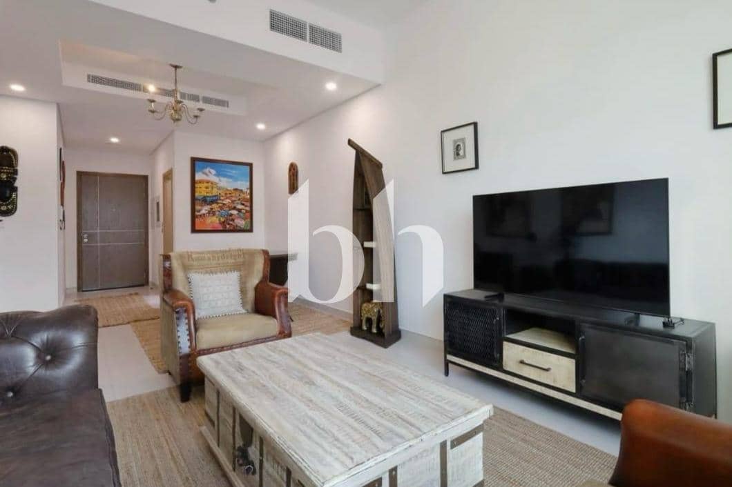 1 Bedroom Apartment in The Bay - photo 2