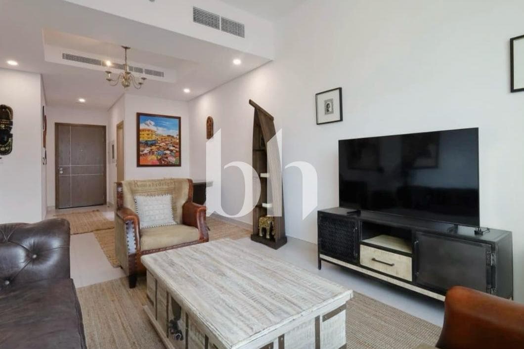 1 Bedroom Apartment in The Bay - photo 2