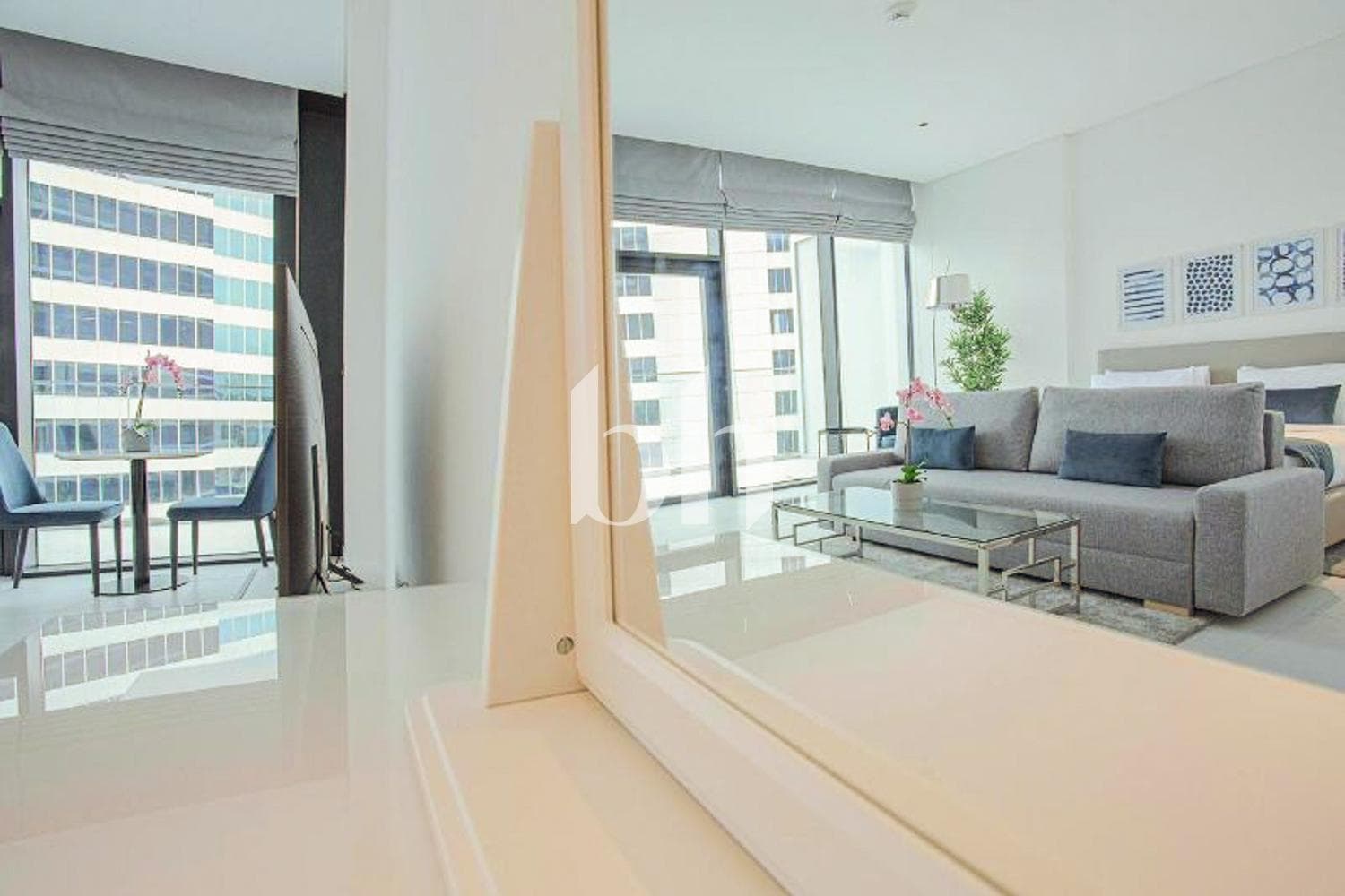 1 Bedroom Apartment in Marquise Square Tower - photo 1